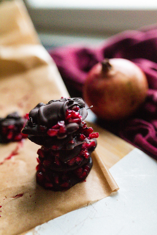 Granaattiomena-suklaaherkut – LUUKKU 2